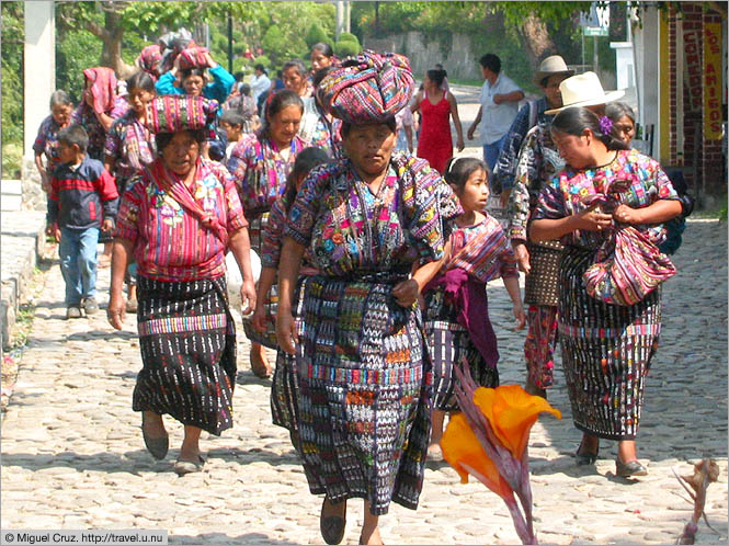 Guatemala: Panajachel: Ready for the world