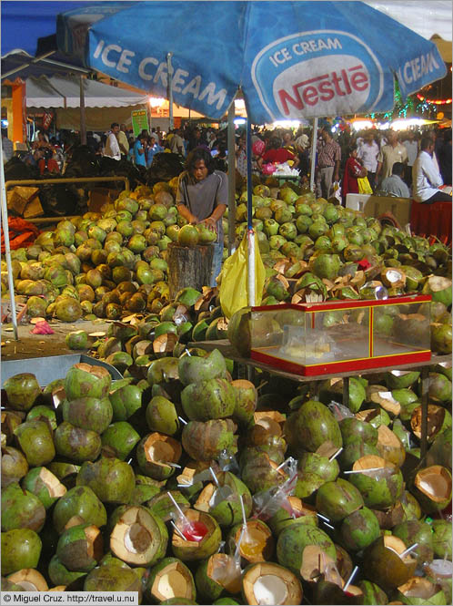Malaysia: Thaipusam in KL: A whole lot of coconuts