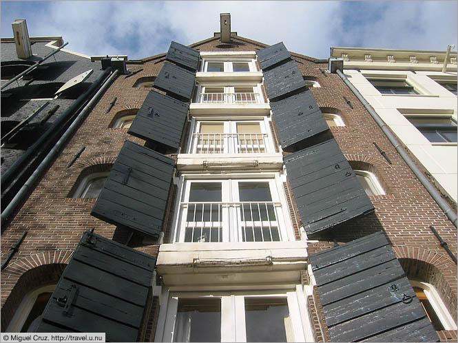 Netherlands: Amsterdam: Shuttered houses in the Jordaan